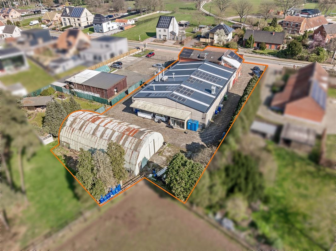 OVER TE NEMEN GARAGE (800M²) EN TANKSTATION GELEGEN OP EEN PERCEEL VAN 2727M² TE HAM
