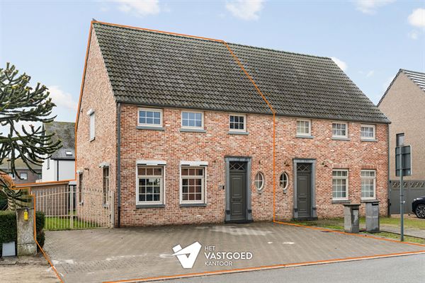 INSTAPKLARE WONING MET 4 SLAAPKAMERS RUSTIG GELEGEN TE LEOPOLDSBURG