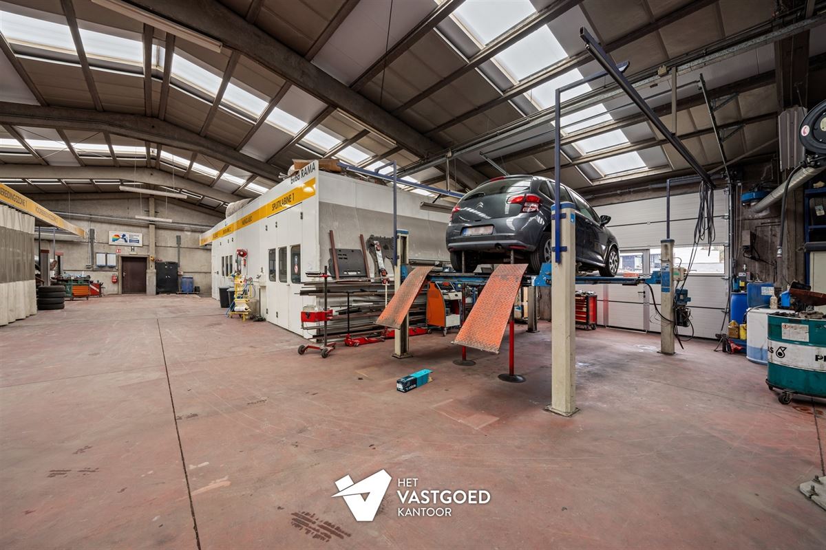 OVER TE NEMEN GARAGE (800M²) EN TANKSTATION GELEGEN OP EEN PERCEEL VAN 2727M² TE HAM