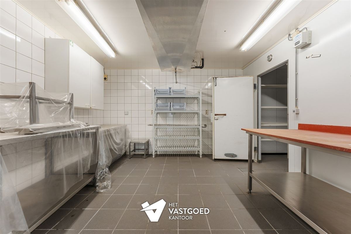 ZEER RUIME WONING (CA 550M2) MET ENORME MOGELIJKHEDEN