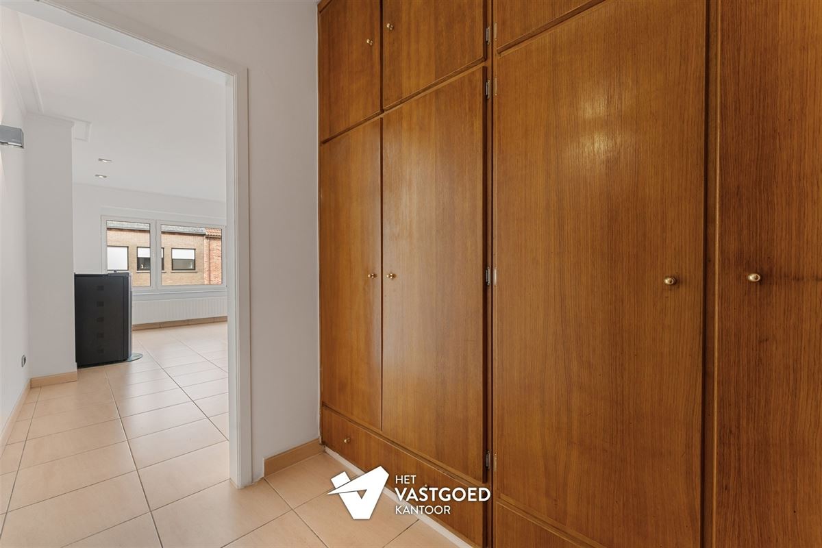 ZEER RUIME WONING (CA 550M2) MET ENORME MOGELIJKHEDEN