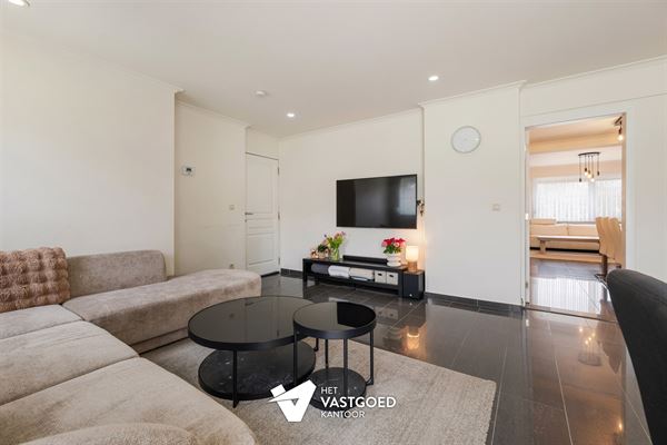 GERENOVEERDE WONING MET 3 SLAAPKAMERS EN GEZELLIGE STADSTUIN IN HEUSDEN CENTRUM