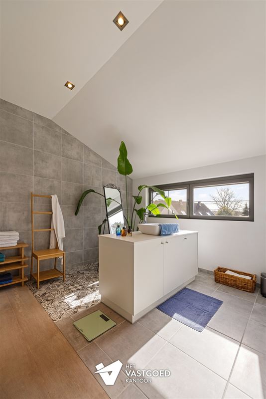 PRACHTIGE, RUIME EN ENERGIEZUINIGE WONING OP MOOI PERCEEL
