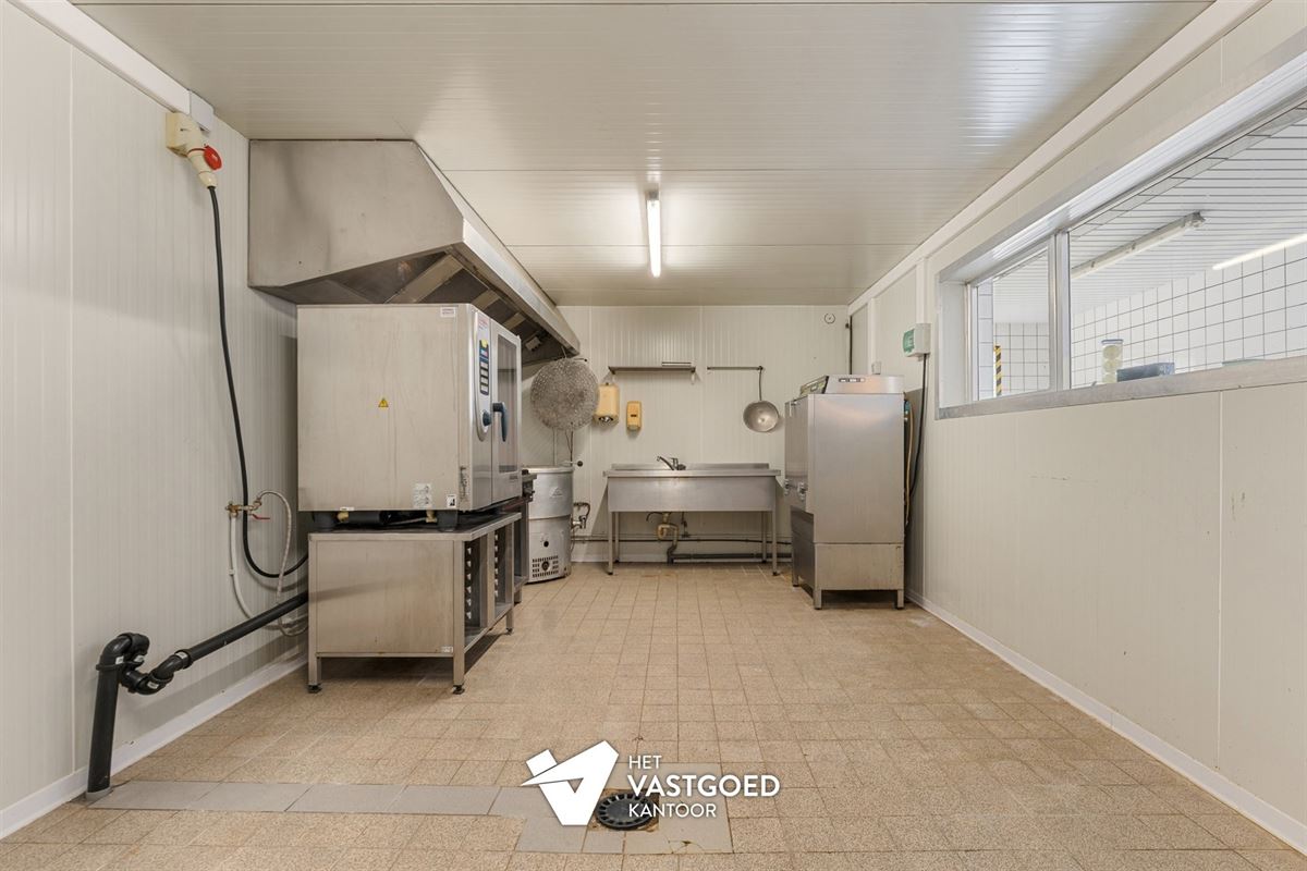 ZEER RUIME WONING (CA 550M2) MET ENORME MOGELIJKHEDEN