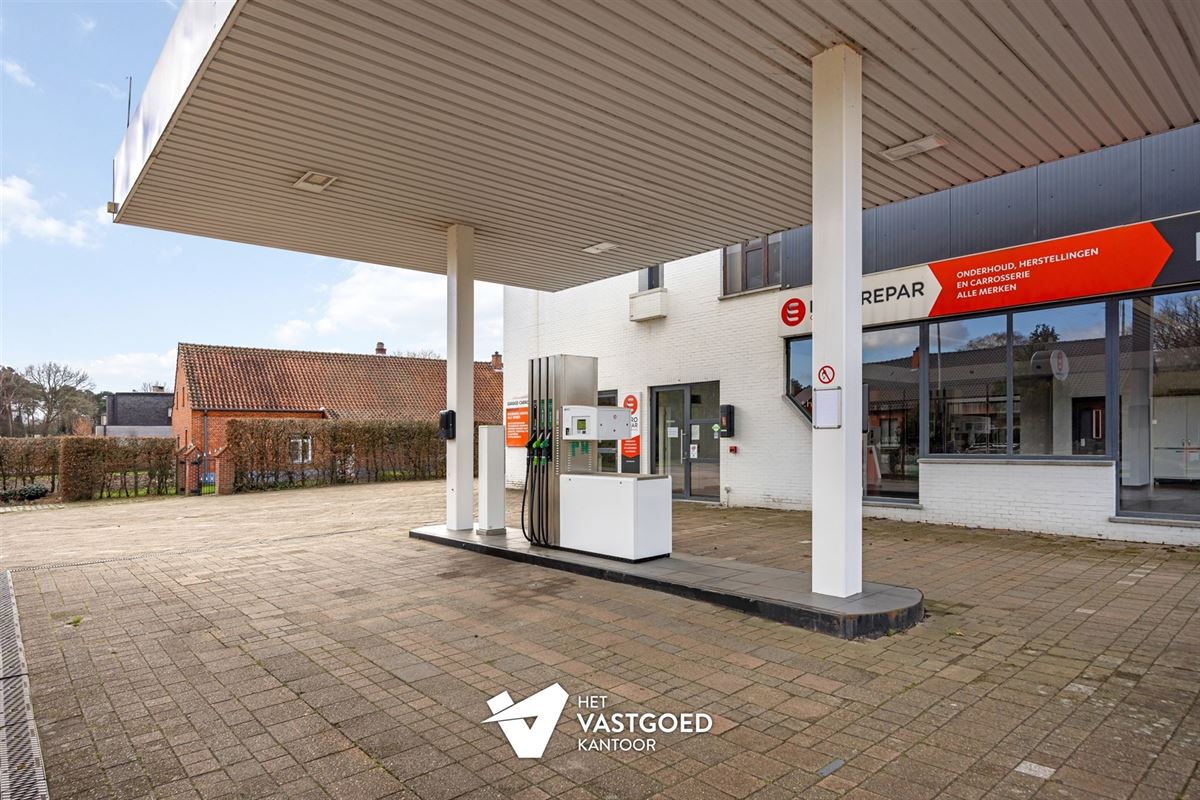 OVER TE NEMEN GARAGE (800M²) EN TANKSTATION GELEGEN OP EEN PERCEEL VAN 2727M² TE HAM