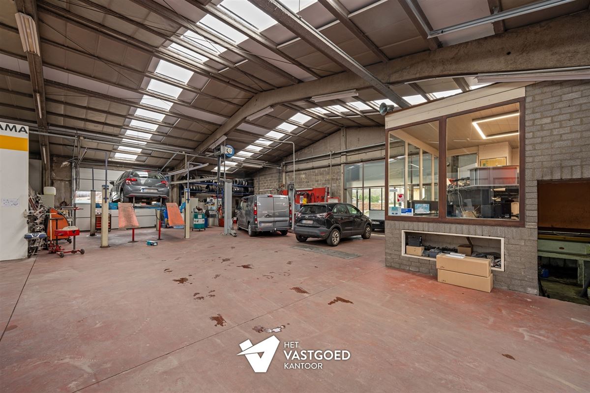 OVER TE NEMEN GARAGE (800M²) EN TANKSTATION GELEGEN OP EEN PERCEEL VAN 2727M² TE HAM