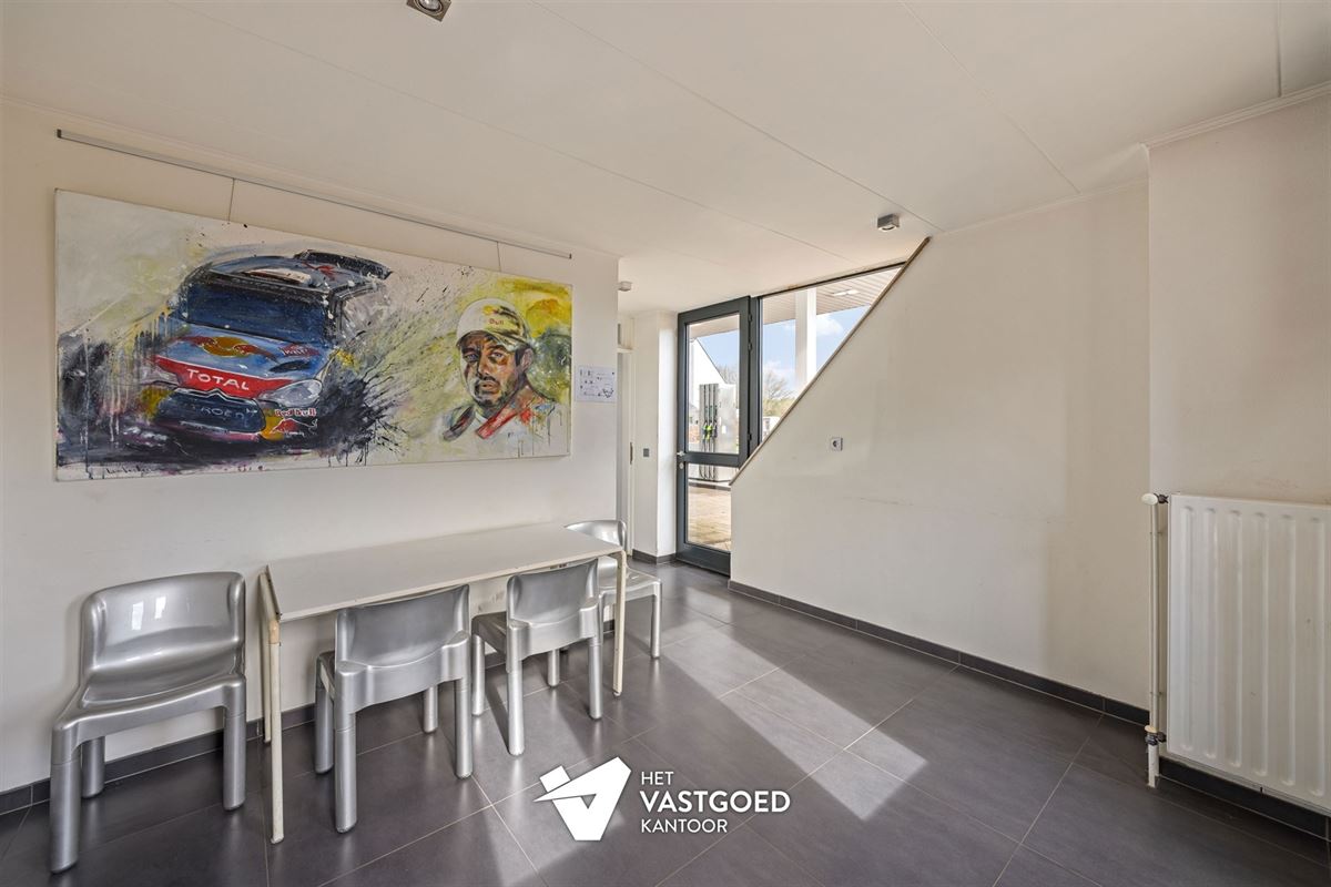 OVER TE NEMEN GARAGE (800M²) EN TANKSTATION GELEGEN OP EEN PERCEEL VAN 2727M² TE HAM