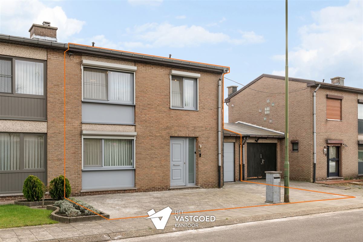 GERENOVEERDE WONING MET 3 SLAAPKAMERS EN GEZELLIGE STADSTUIN IN HEUSDEN CENTRUM