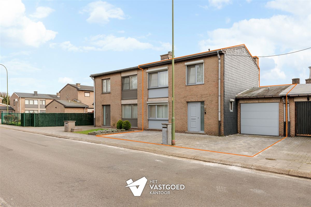 GERENOVEERDE WONING MET 3 SLAAPKAMERS EN GEZELLIGE STADSTUIN IN HEUSDEN CENTRUM