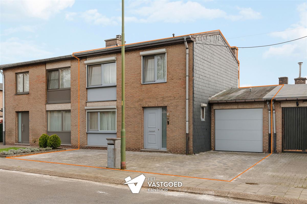 GERENOVEERDE WONING MET 3 SLAAPKAMERS EN GEZELLIGE STADSTUIN IN HEUSDEN CENTRUM