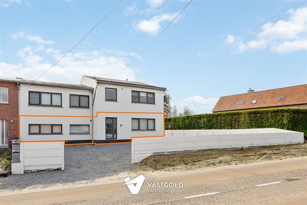 PERFECT ONDERHOUDEN GELIJKVLOERS APPARTEMENT (146M²) MET 3 SLAAPKAMERS EN TERRAS TE HASSELT