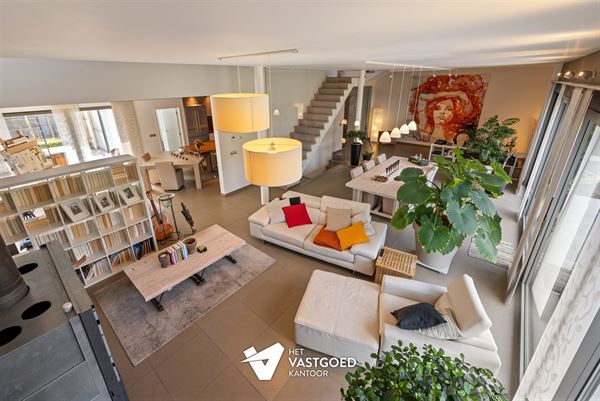 PRACHTIGE, RUIME EN ENERGIEZUINIGE WONING OP MOOI PERCEEL