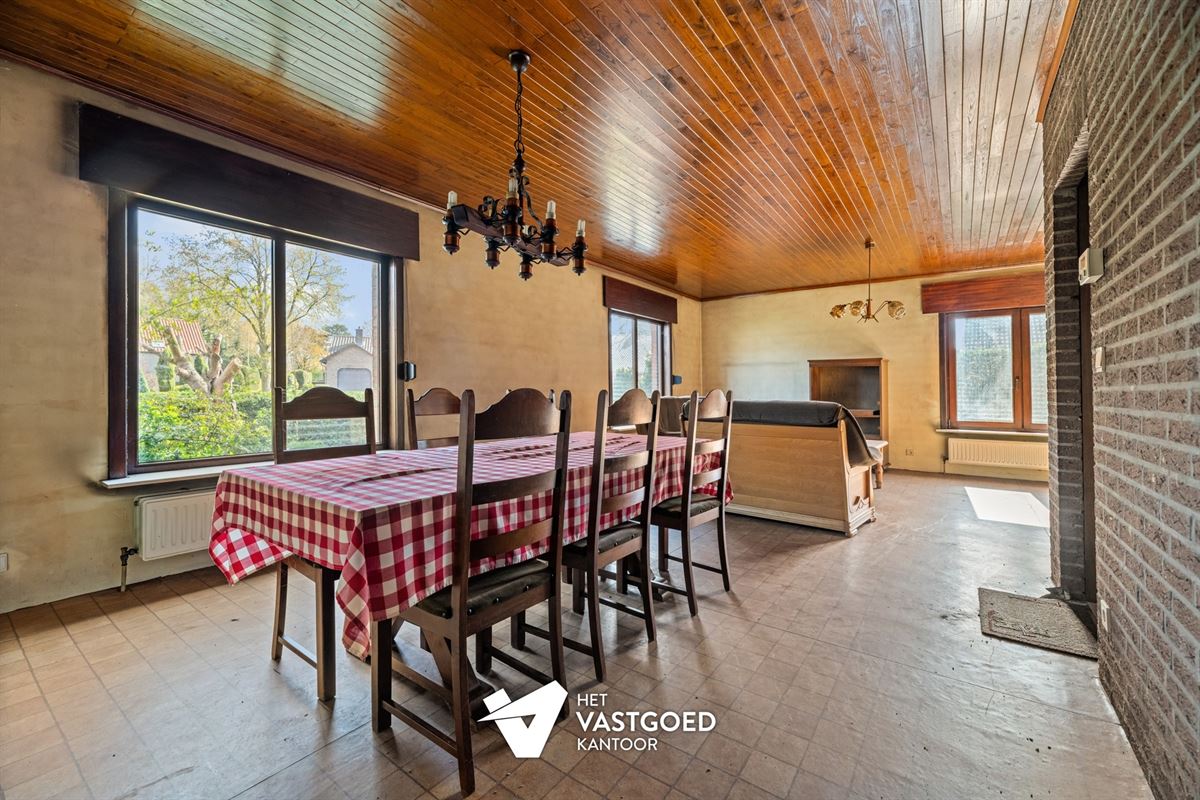 TE RENOVEREN WONING MET 3 SLAAPKAMERS RUSTIG GELEGEN OP EEN PERCEEL VAN 760M² TE LEOPOLDSBURG