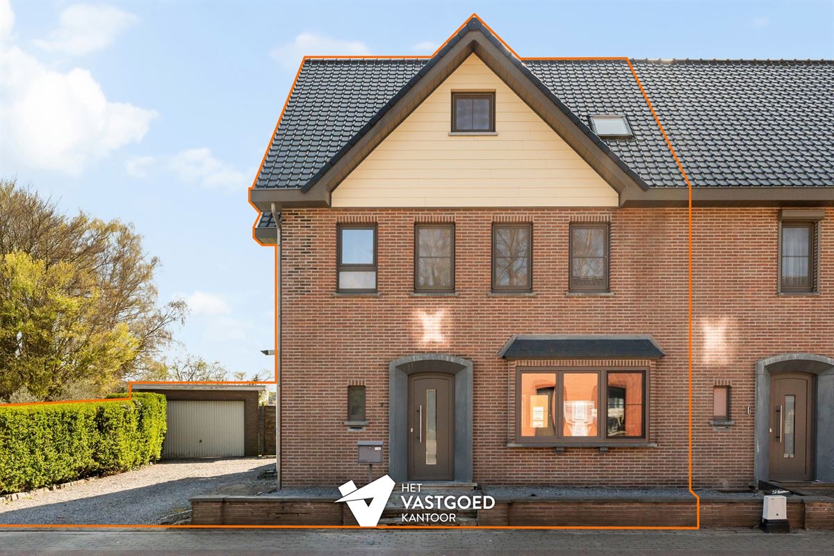 RECENT GERENOVEERDE RUIME WONING (220M²) MET 5 SLAAPKAMERS EN TUIN MET TUINKAMER TE BERINGEN