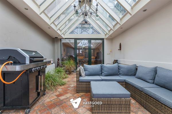 PERFECT ONDERHOUDEN GELIJKVLOERS APPARTEMENT (135M²) MET 2 SLAAPKAMERS + DRESSING EN TERRAS TE LAAKDAL