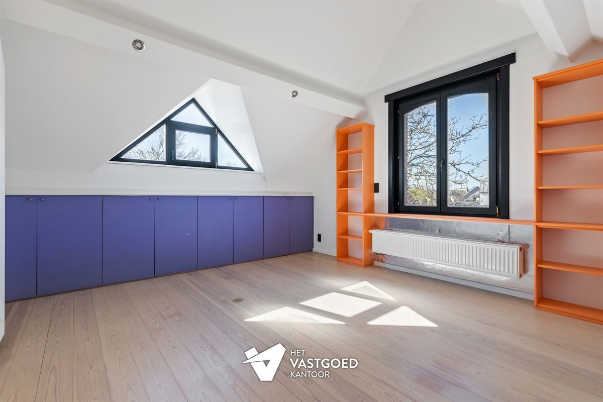 ZEER RUIME WONING MET TAL VAN MOGELIJKHEDEN OP BREED PERCEEL VAN 15 ARE TE KOERSEL