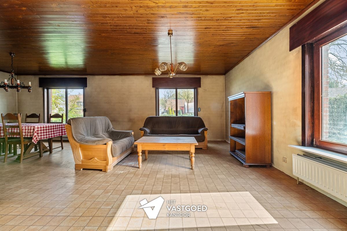 TE RENOVEREN WONING MET 3 SLAAPKAMERS RUSTIG GELEGEN OP EEN PERCEEL VAN 760M² TE LEOPOLDSBURG