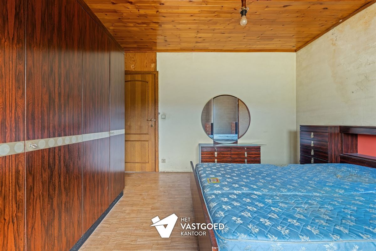 TE RENOVEREN WONING MET 3 SLAAPKAMERS RUSTIG GELEGEN OP EEN PERCEEL VAN 760M² TE LEOPOLDSBURG