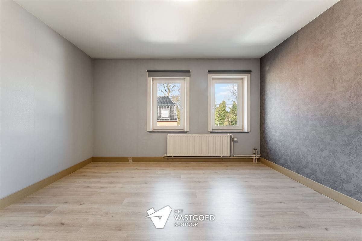 RECENT GERENOVEERDE RUIME WONING (220M²) MET 5 SLAAPKAMERS EN TUIN MET TUINKAMER TE BERINGEN