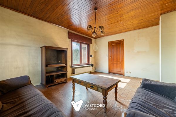 TE RENOVEREN WONING MET 3 SLAAPKAMERS RUSTIG GELEGEN OP EEN PERCEEL VAN 760M² TE LEOPOLDSBURG