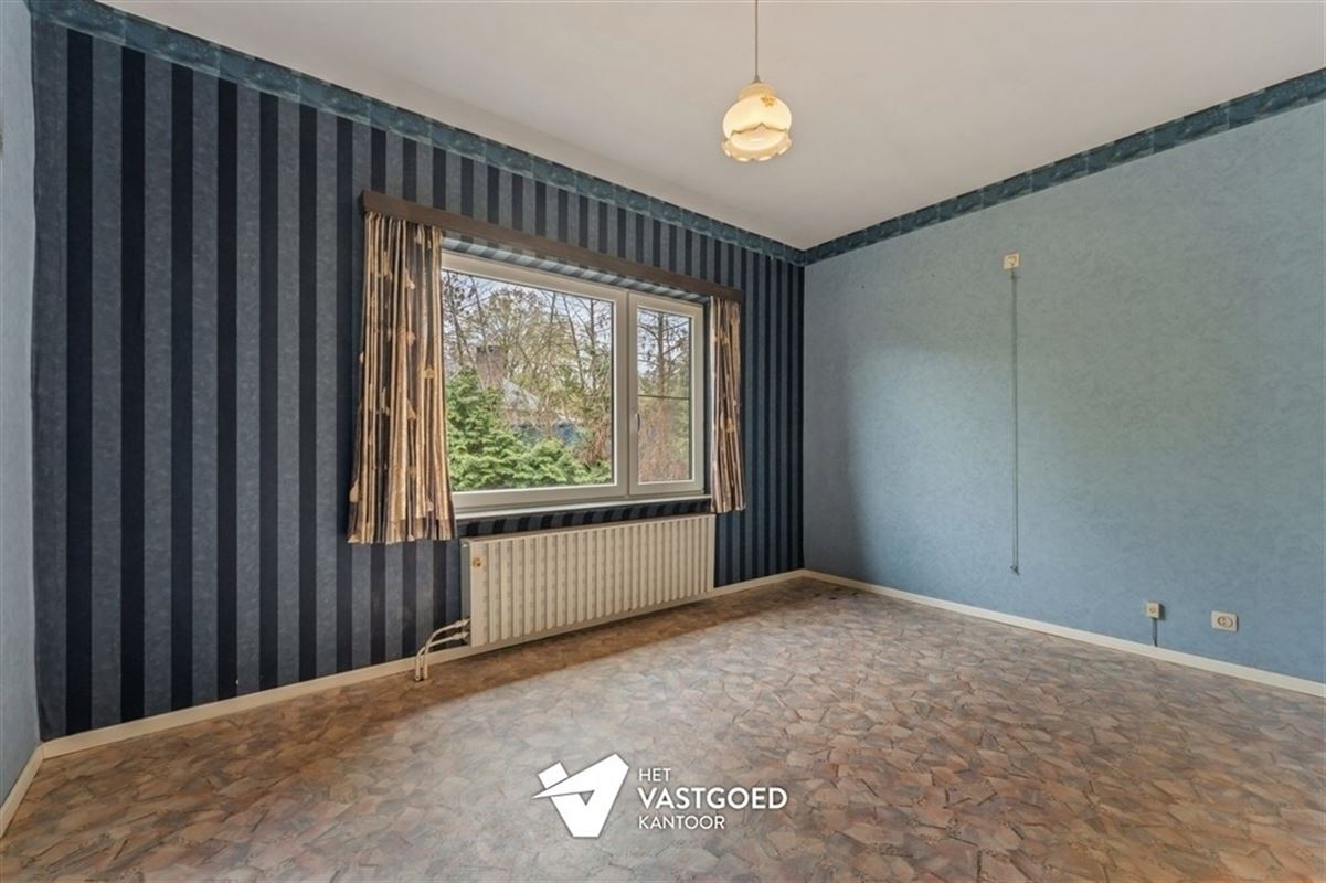 TE RENOVEREN WONING MET 3 SLAAPKAMERS OP RUSTIGE DOCH CENTRALE LIGGING IN LUMMEN (MELDERT)
