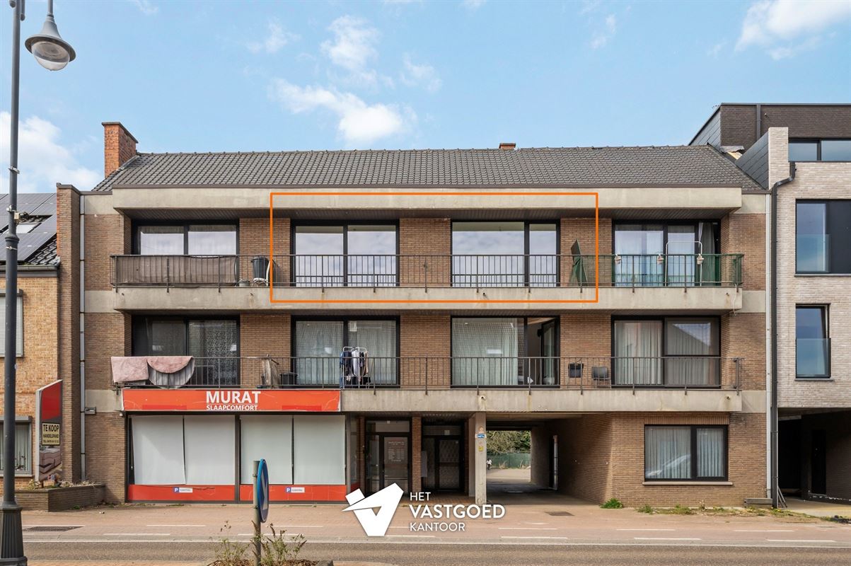 VOLLEDIG GERENOVEERD APPARTEMENT (65M²) MET 1 SLAAPKAMER, AUTOSTAANPLAATS EN GARAGEBOX TE HEUSDEN-ZOLDER