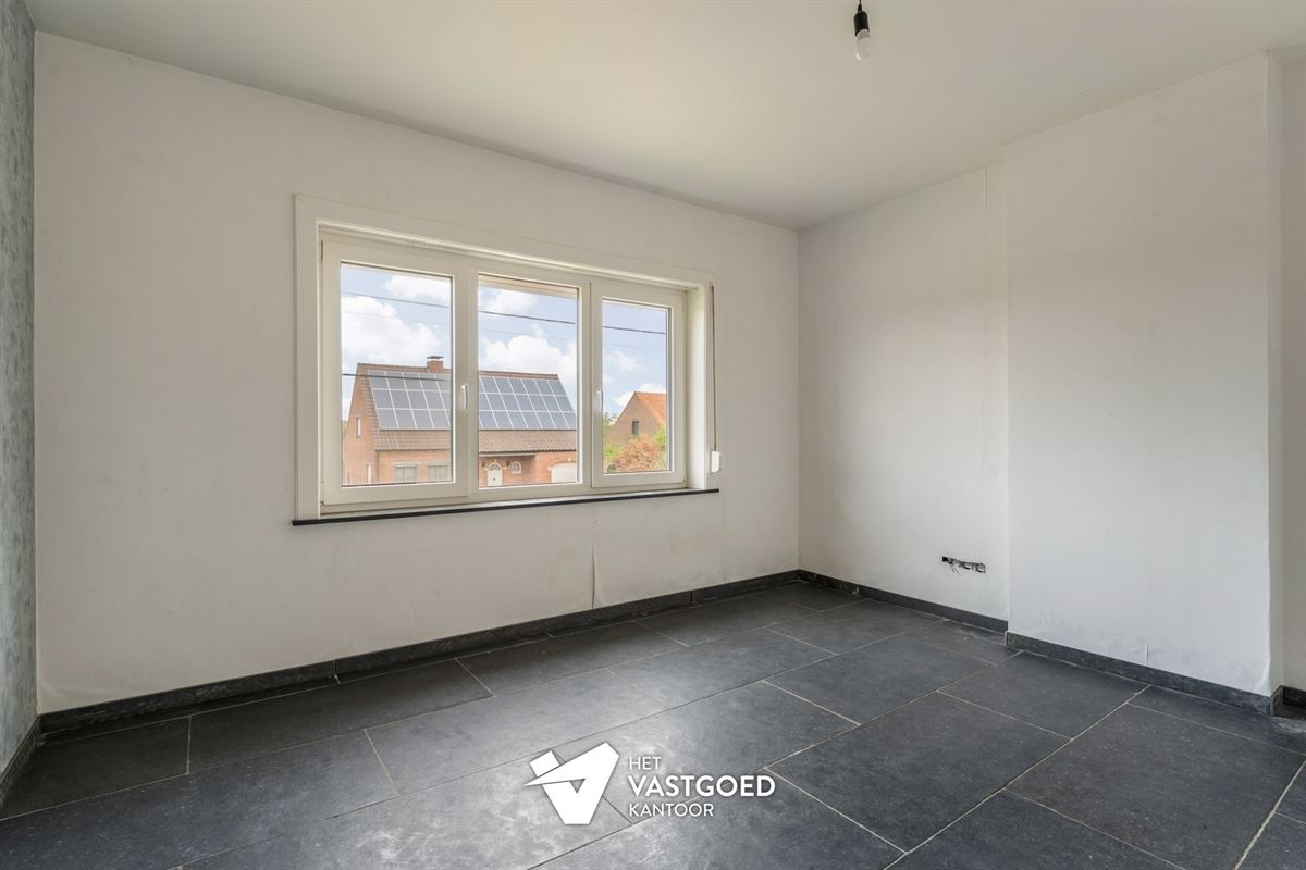 WONING MET POTENTIEEL (154M²) MET 3 SLAAPKAMERS EN PRACHTIGE TUIN TE MEERHOUT