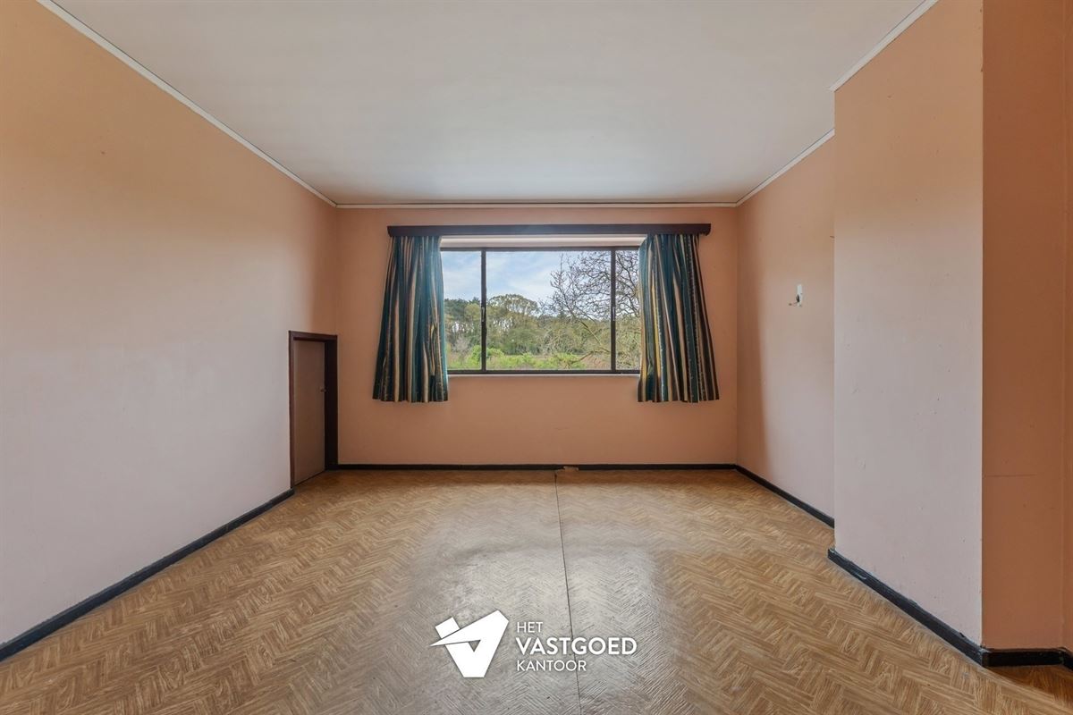 TE RENOVEREN WONING MET 3 SLAAPKAMERS OP RUSTIGE DOCH CENTRALE LIGGING IN LUMMEN (MELDERT)
