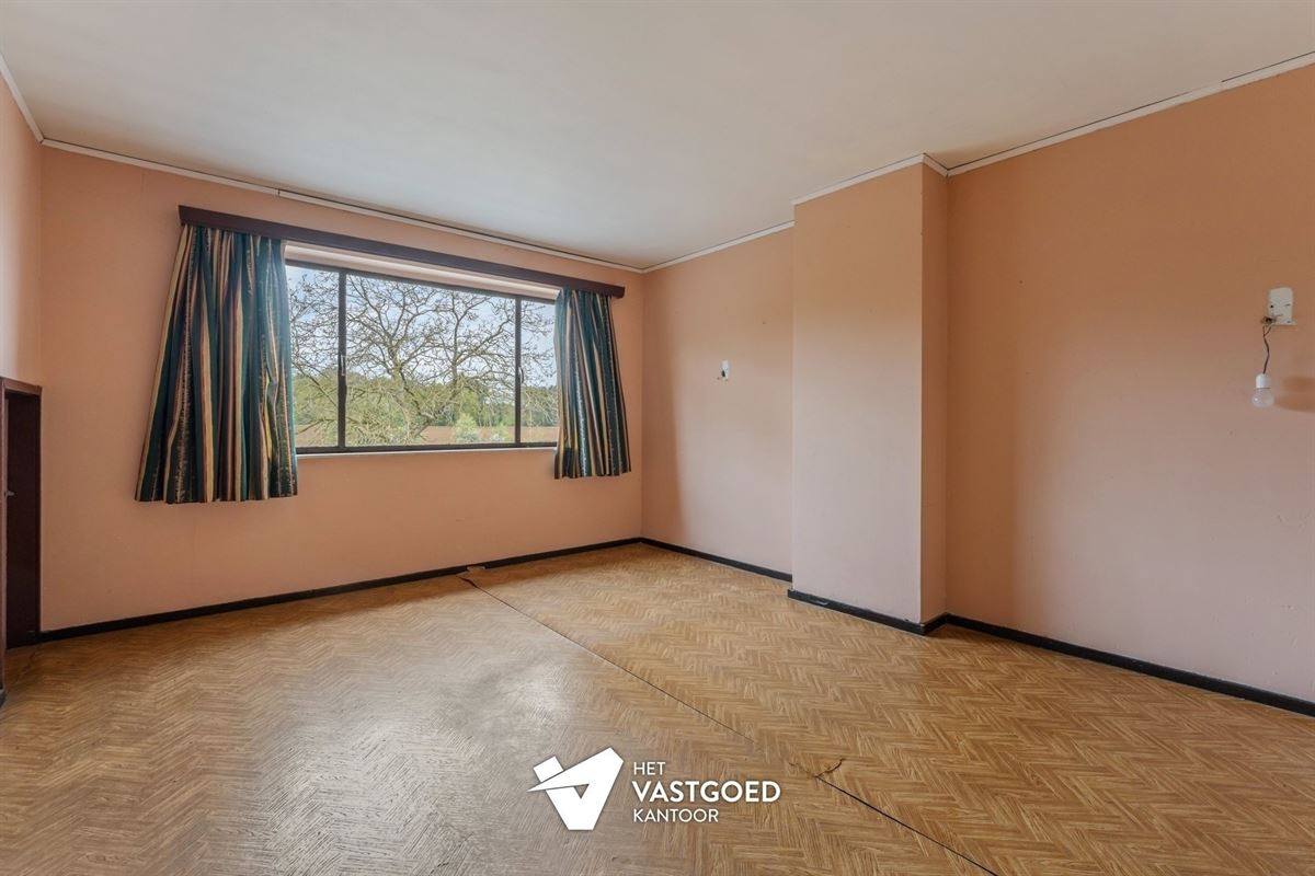 TE RENOVEREN WONING MET 3 SLAAPKAMERS OP RUSTIGE DOCH CENTRALE LIGGING IN LUMMEN (MELDERT)