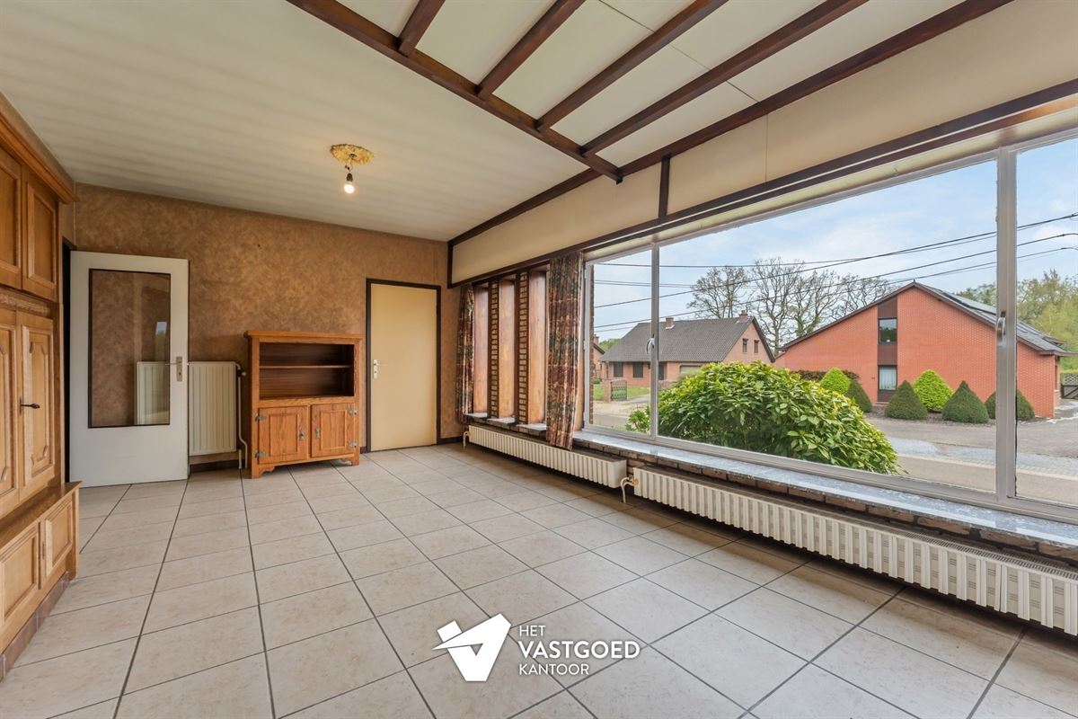TE RENOVEREN WONING MET 3 SLAAPKAMERS OP RUSTIGE DOCH CENTRALE LIGGING IN LUMMEN (MELDERT)