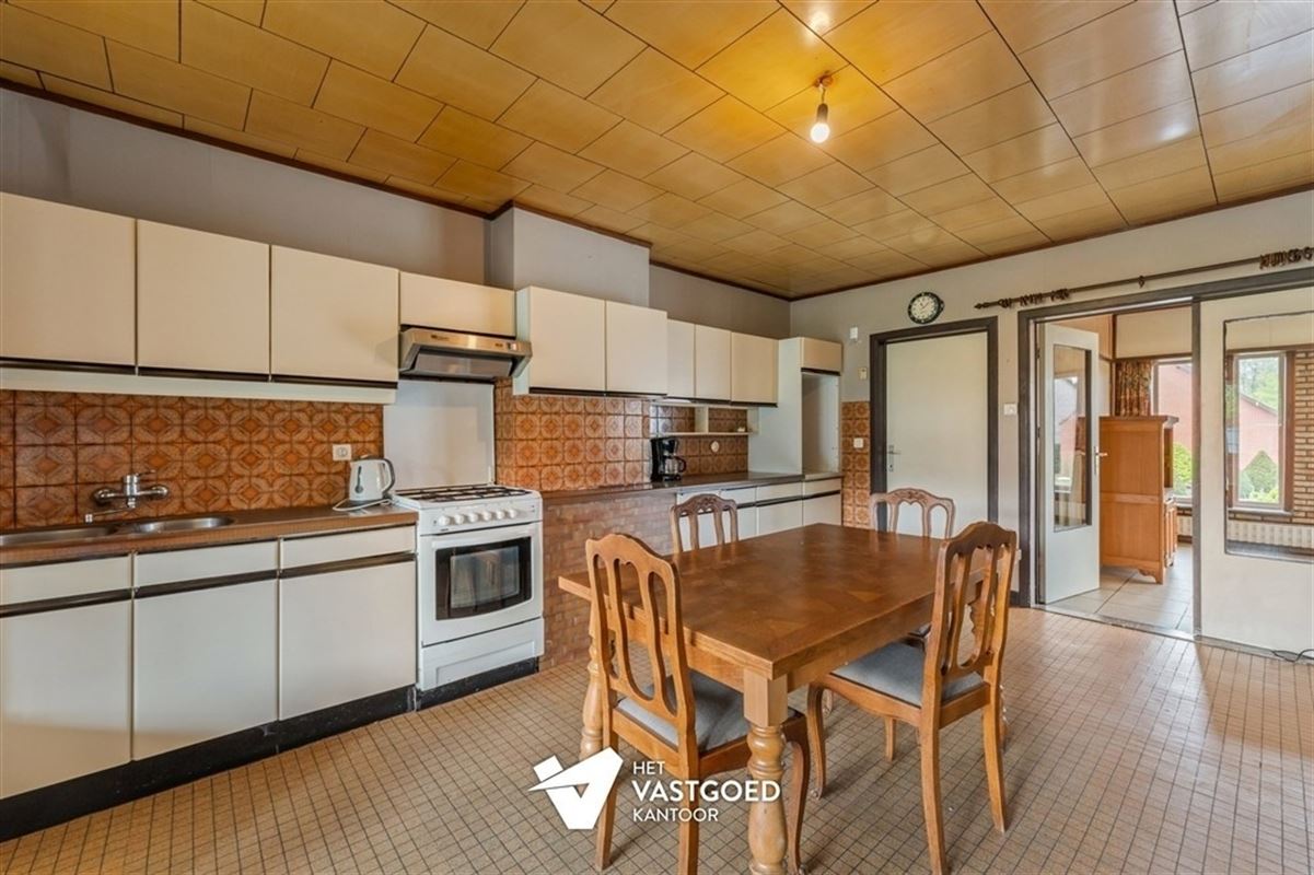 TE RENOVEREN WONING MET 3 SLAAPKAMERS OP RUSTIGE DOCH CENTRALE LIGGING IN LUMMEN (MELDERT)