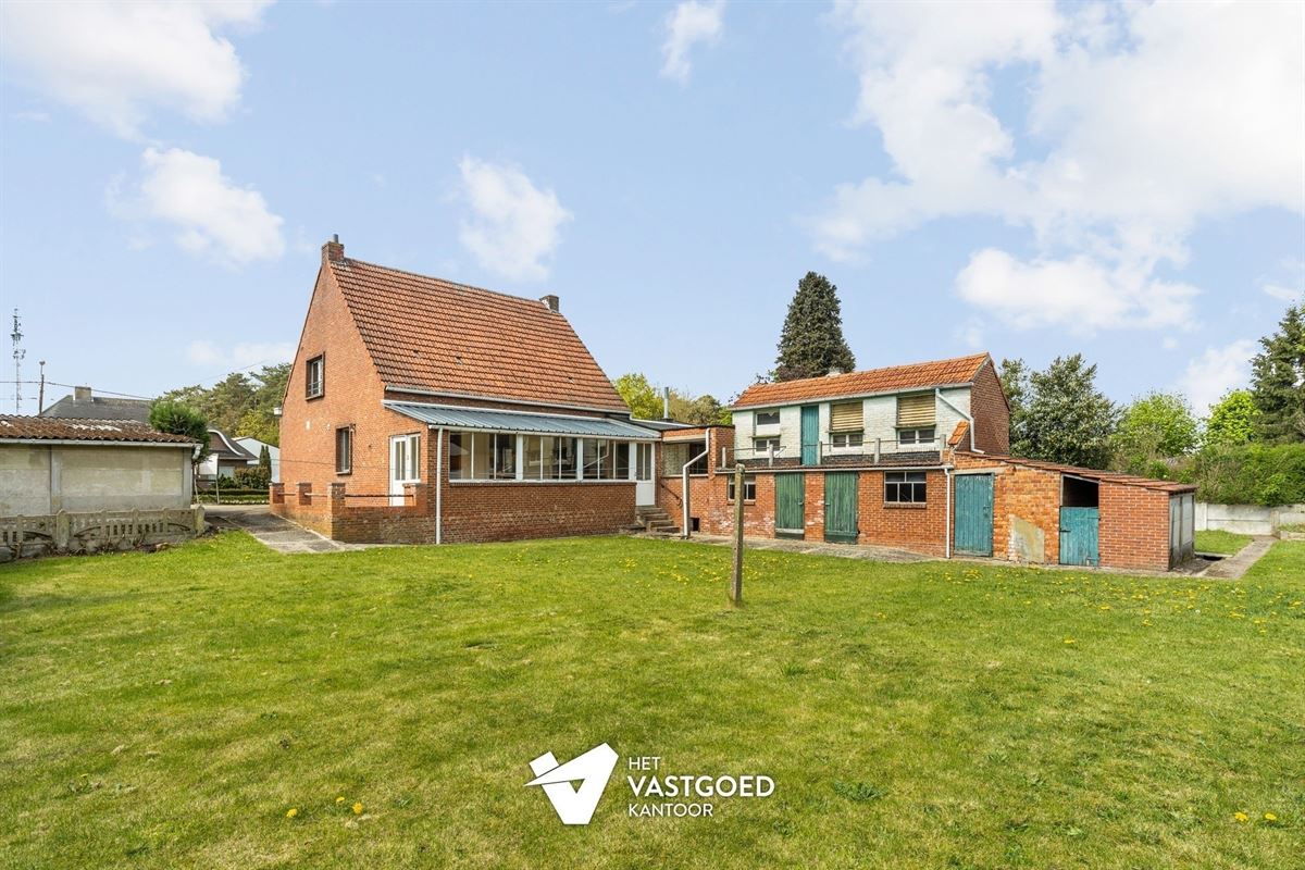 WONING MET ENORM POTENTIEEL OP MOOI PERCEEL VAN 1218M2