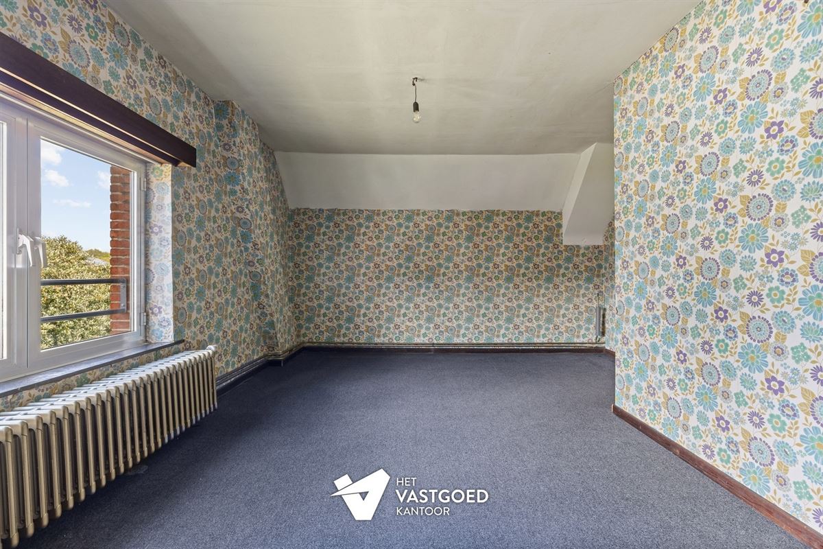 WONING MET ENORM POTENTIEEL OP MOOI PERCEEL VAN 1218M2