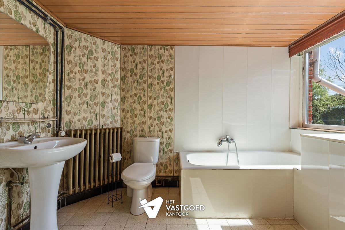 WONING MET ENORM POTENTIEEL OP MOOI PERCEEL VAN 1218M2