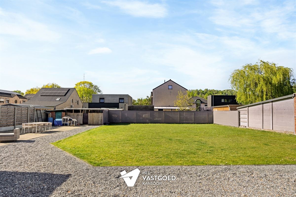 RECENT GERENOVEERDE WONING MET 3 SLAAPKAMERS OP PERCEEL VAN 7A 85CA OP CENTRALE LIGGING TE BERINGEN