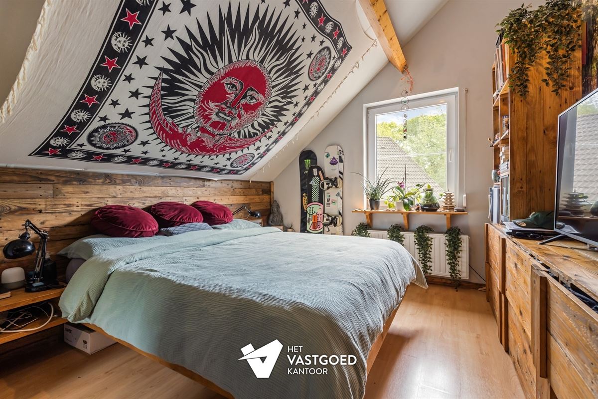 PERFECT ONDERHOUDEN INSTAPKLARE WONING MET 4 SLAAPKAMERS OP EEN PERCEEL VAN 8A 19CA TE LEOPOLDSBURG