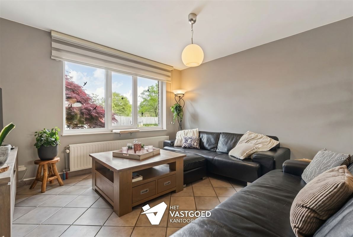 PERFECT ONDERHOUDEN INSTAPKLARE WONING MET 4 SLAAPKAMERS OP EEN PERCEEL VAN 8A 19CA TE LEOPOLDSBURG