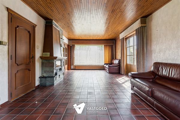 STATIGE WONING MET RENOVATIEMOGELIJKHEDEN MET 4 SLAAPKAMERS EN KNUSSE TUIN TE TESSENDERLO CENTRUM