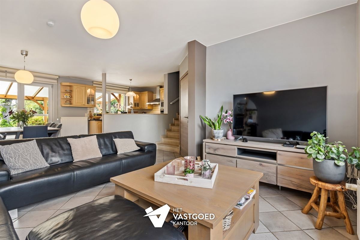 PERFECT ONDERHOUDEN INSTAPKLARE WONING MET 4 SLAAPKAMERS OP EEN PERCEEL VAN 8A 19CA TE LEOPOLDSBURG