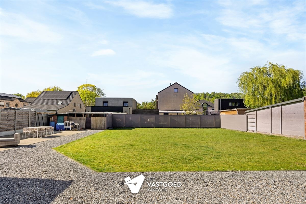 RECENT GERENOVEERDE WONING MET 3 SLAAPKAMERS OP PERCEEL VAN 7A 85CA OP CENTRALE LIGGING TE BERINGEN