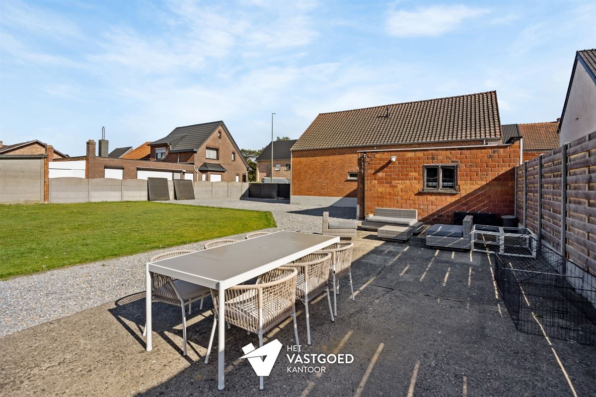 RECENT GERENOVEERDE WONING MET 3 SLAAPKAMERS OP PERCEEL VAN 7A 85CA OP CENTRALE LIGGING TE BERINGEN