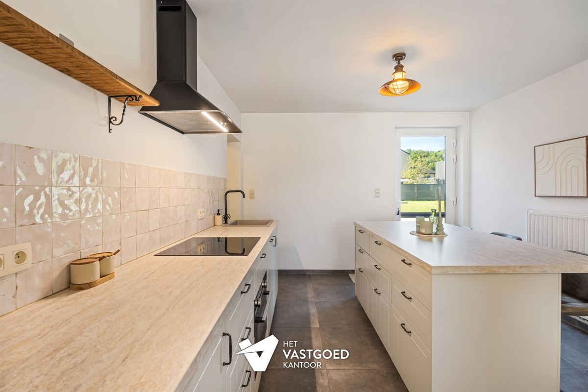 RECENT GERENOVEERDE WONING MET 3 SLAAPKAMERS OP PERCEEL VAN 7A 85CA OP CENTRALE LIGGING TE BERINGEN