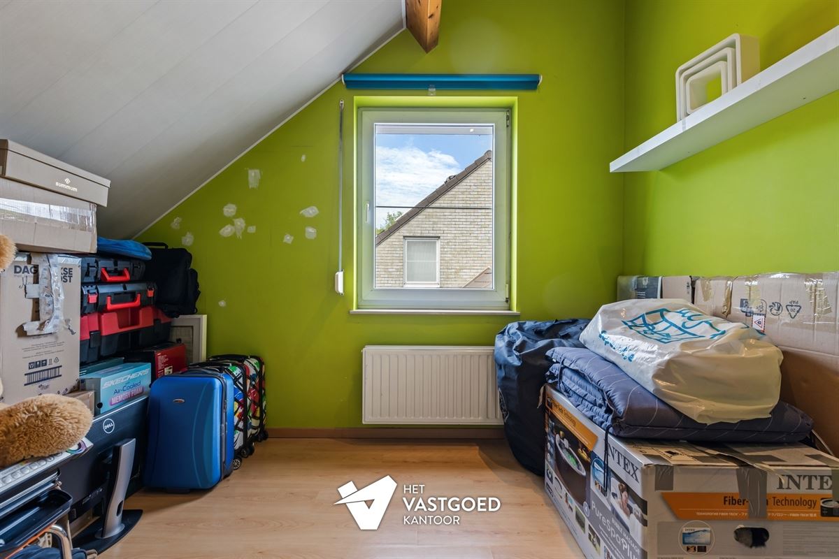 PERFECT ONDERHOUDEN INSTAPKLARE WONING MET 4 SLAAPKAMERS OP EEN PERCEEL VAN 8A 19CA TE LEOPOLDSBURG