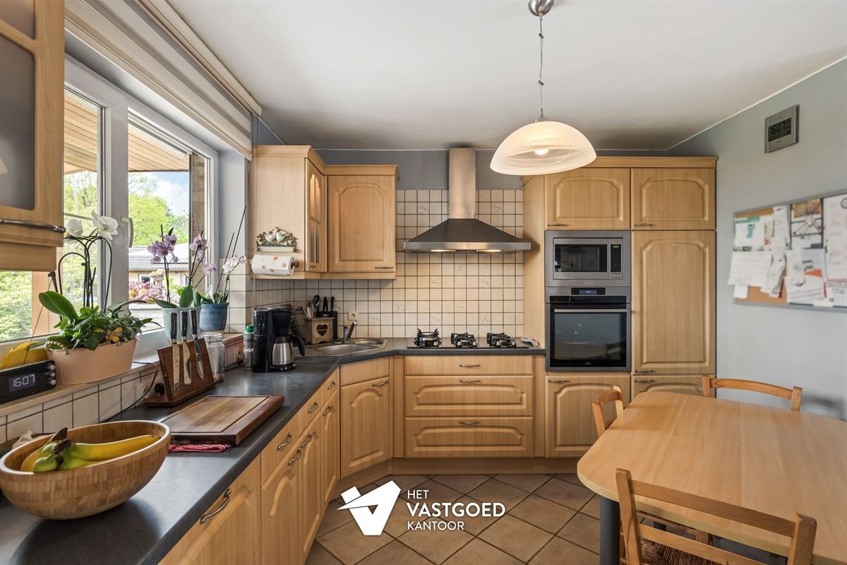 PERFECT ONDERHOUDEN INSTAPKLARE WONING MET 4 SLAAPKAMERS OP EEN PERCEEL VAN 8A 19CA TE LEOPOLDSBURG