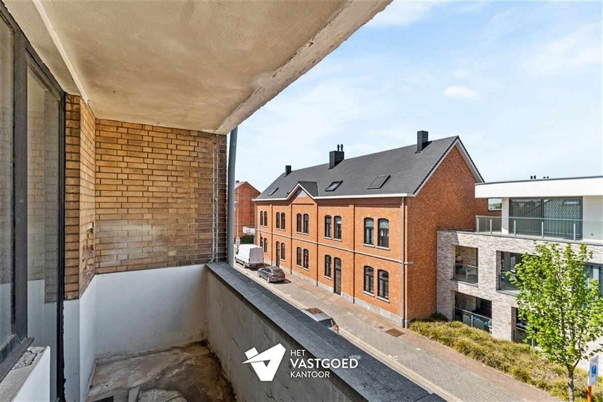 TE RENOVEREN STADSWONING MET RUIME TUIN EN GARAGE IN BERINGEN-CENTRUM