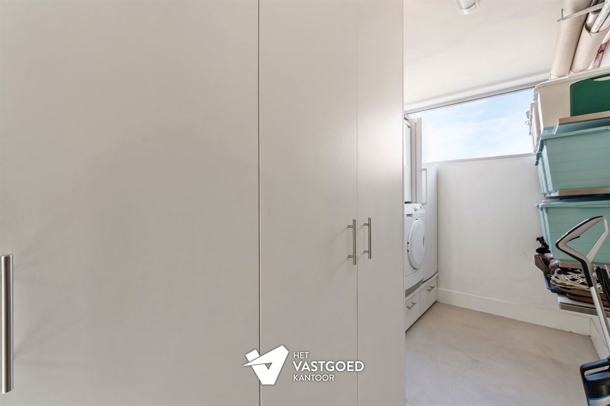 RECENTE WONING MET KWALITATIEVE AFWERKING OP TOP-LIGGING