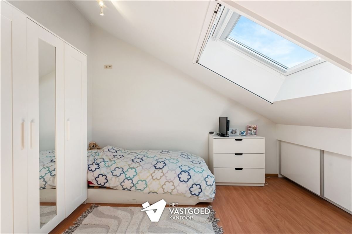RECENTE WONING MET KWALITATIEVE AFWERKING OP TOP-LIGGING