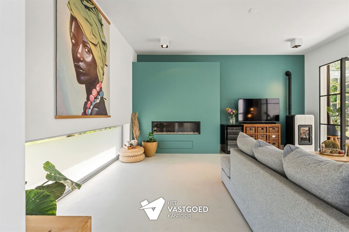 RECENTE WONING MET KWALITATIEVE AFWERKING OP TOP-LIGGING