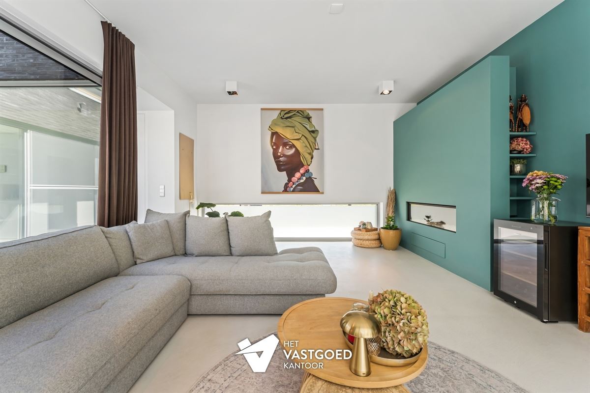 RECENTE WONING MET KWALITATIEVE AFWERKING OP TOP-LIGGING