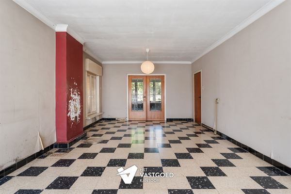 RUIME WONING MET ENORM POTENTIEEL OP IDEALE LIGGING
